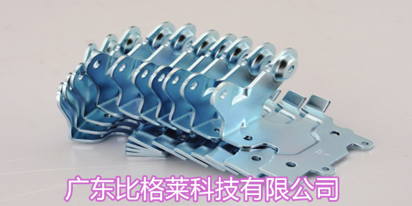 氯化钾镀锌光亮剂应用过程中，镀液大处理后工件镀层发黑发灰的原因