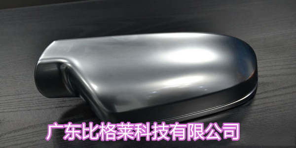 使用镀铬添加剂的过程中，在工件上获得高耐蚀性微裂纹铬的两种方法